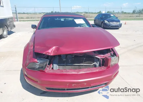 2007 Ford Mustang V6 Deluxe/V6 Premium z USA, uszkodzony, nr VIN 1ZVFT84N775308895